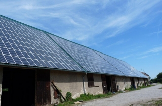 Photovoltaikanlage mit Leistung von 261 kWp